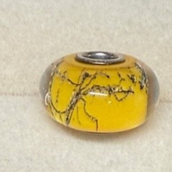 Trollbeads Authentic Glass Trollbeads - Picture 2 of 2